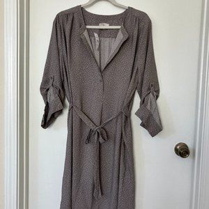 Gray Dress with white spots, cuffed sleeves, lightweight, size XL